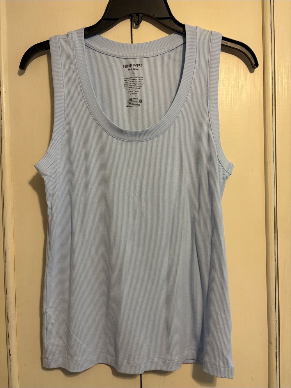 Nine West NWOT Light Blue Ribbed Scoop Neck Tank, size M